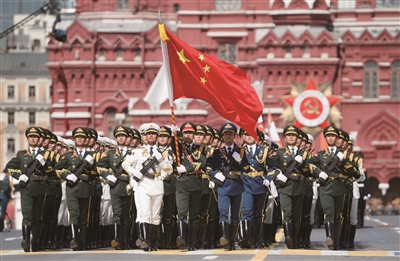 伴着《喀秋莎》 中国第一男团昨惊艳莫斯科红