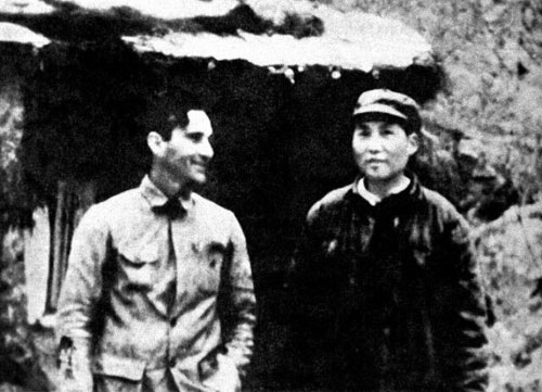 △1939年 毛泽东在延安会见埃德加·斯诺