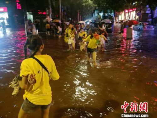 北方强降雨致10省份289人死亡失踪其中河北240人